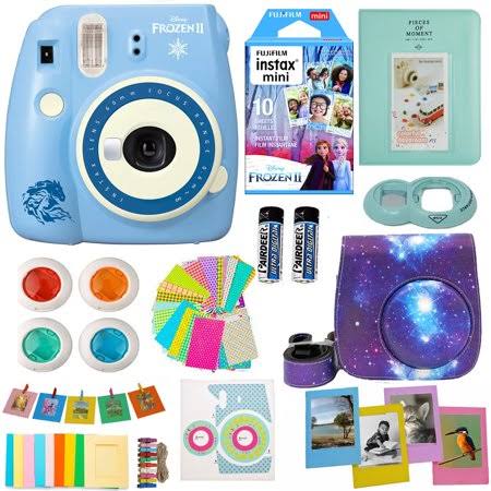 Instant Camera with Film and Case F686